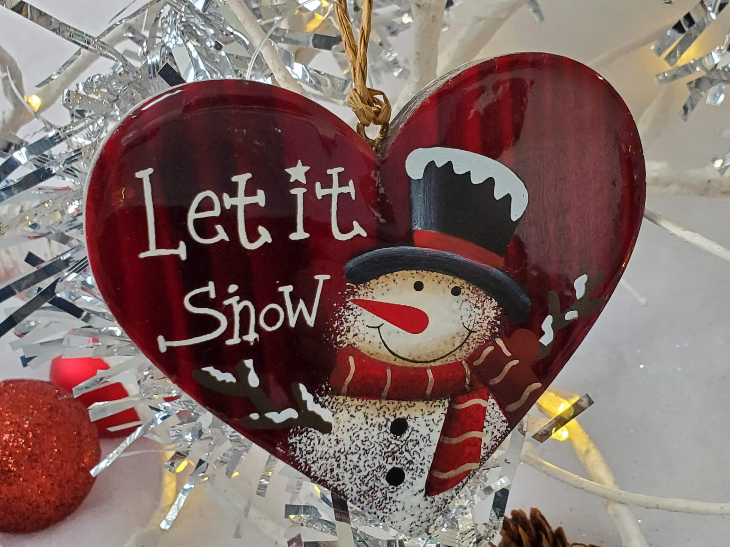 Heart shaped tree decorations with Snowman