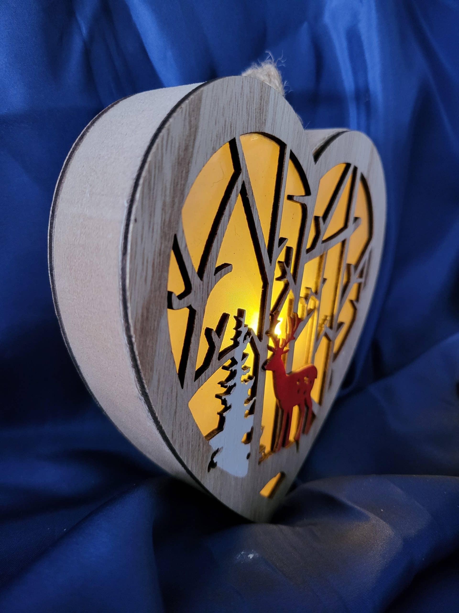 Hanging LED Woodland Scene heart