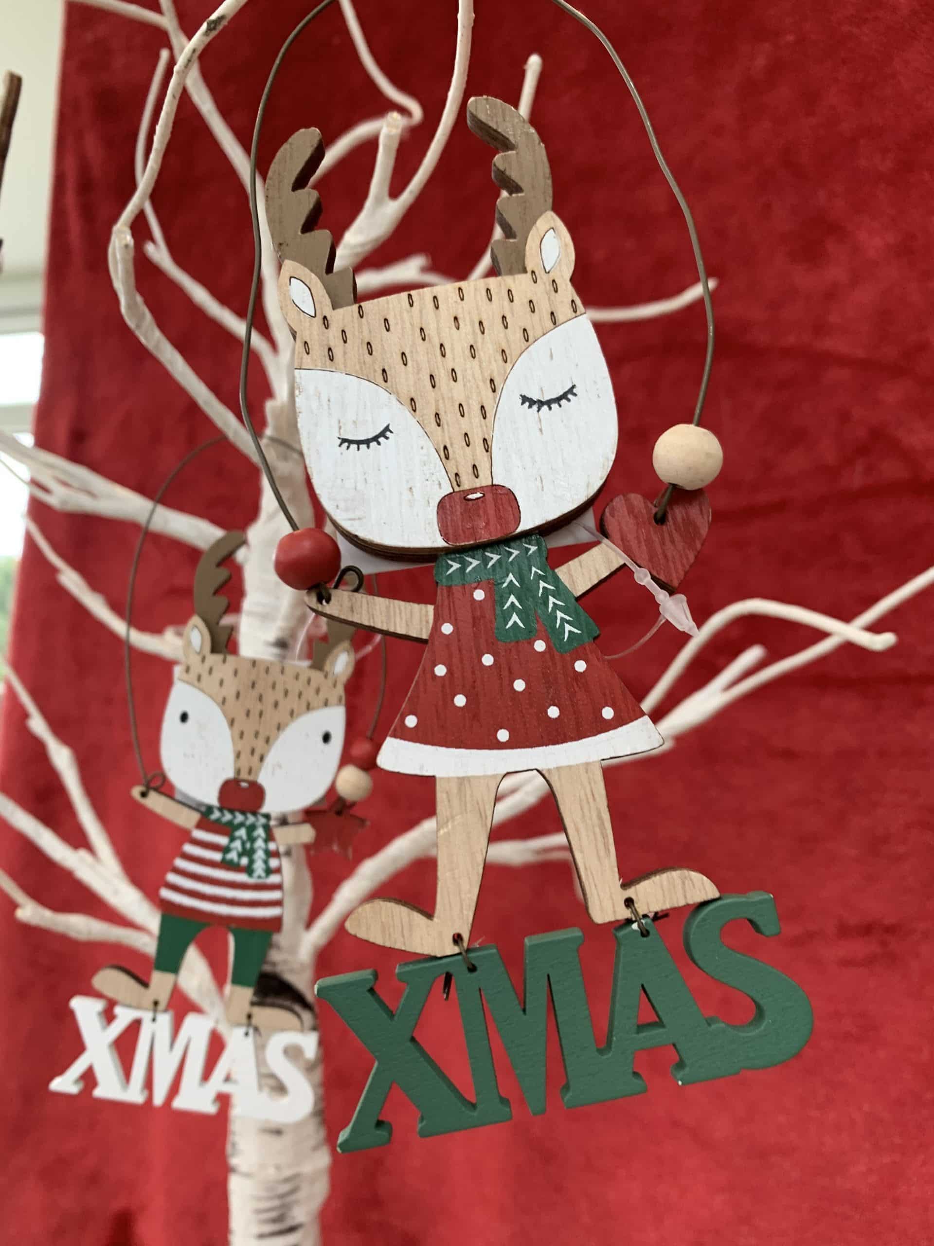 Wooden reindeer decoration