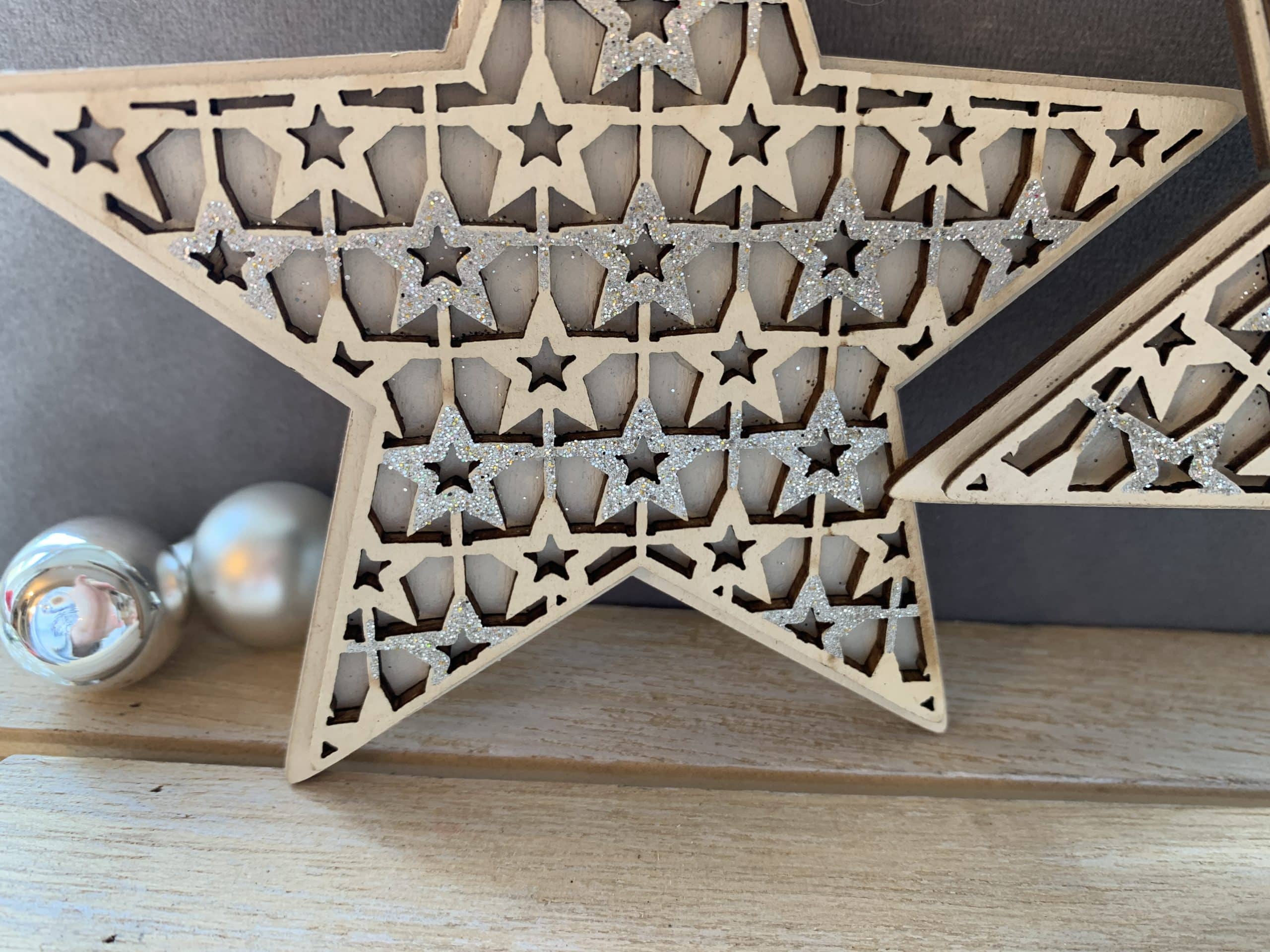 Wooden star tree decoration