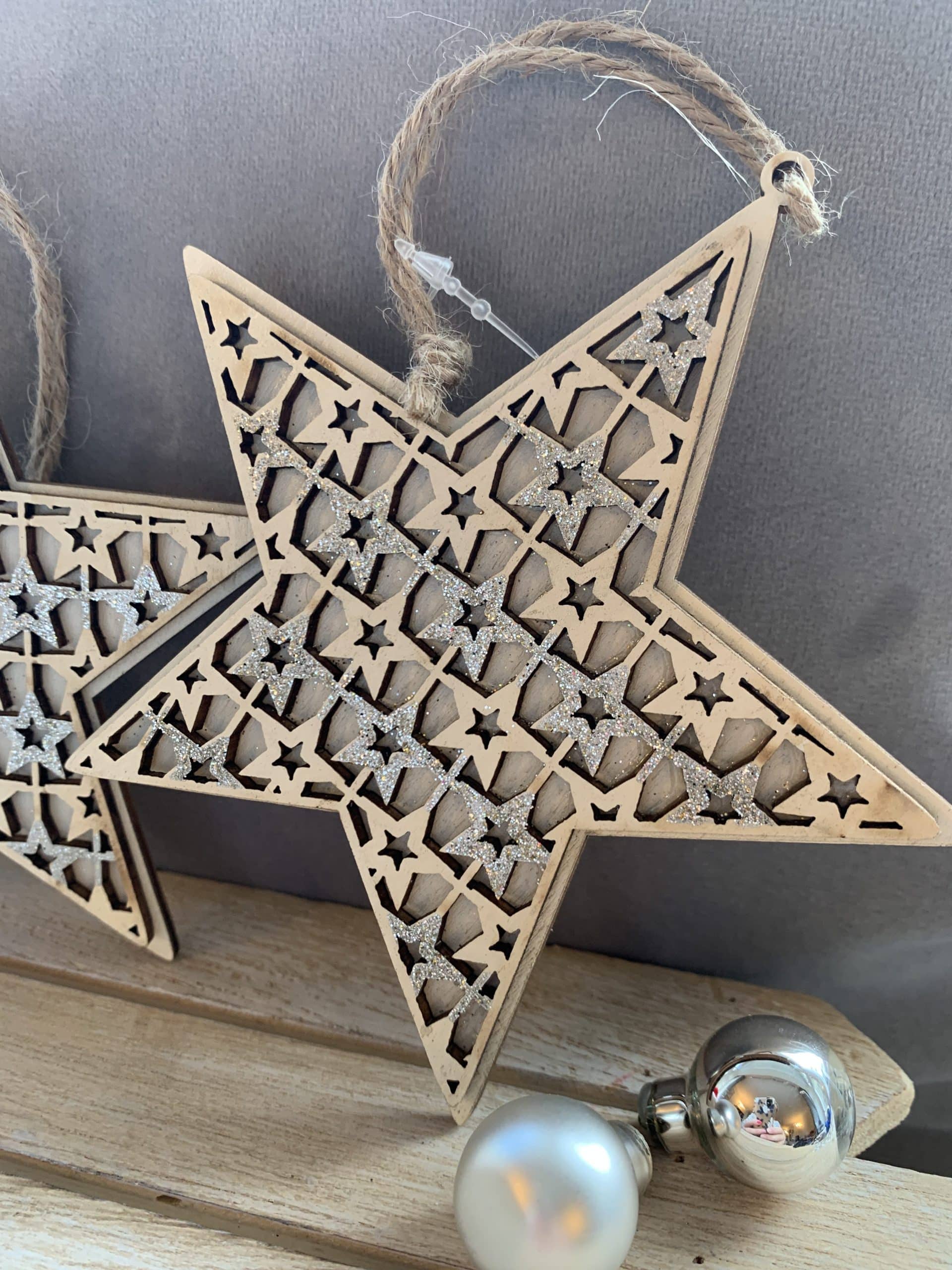 Wooden star tree decoration