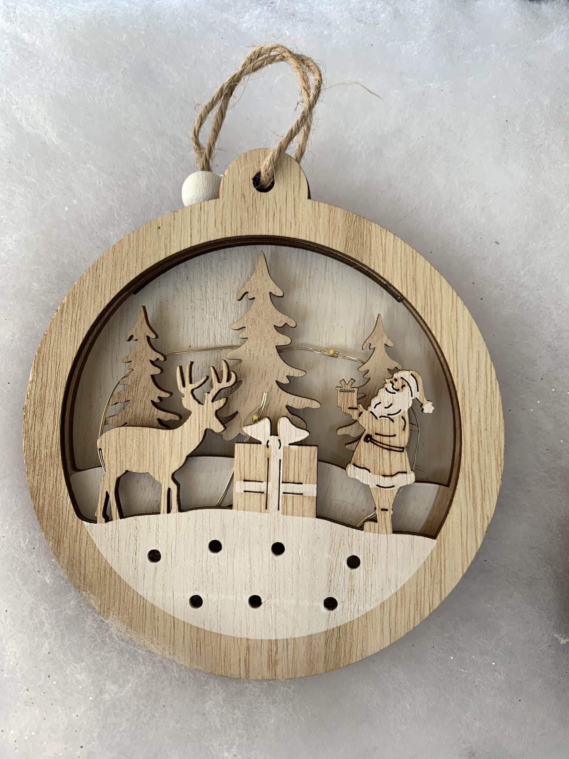 Light-up Wooden Scene