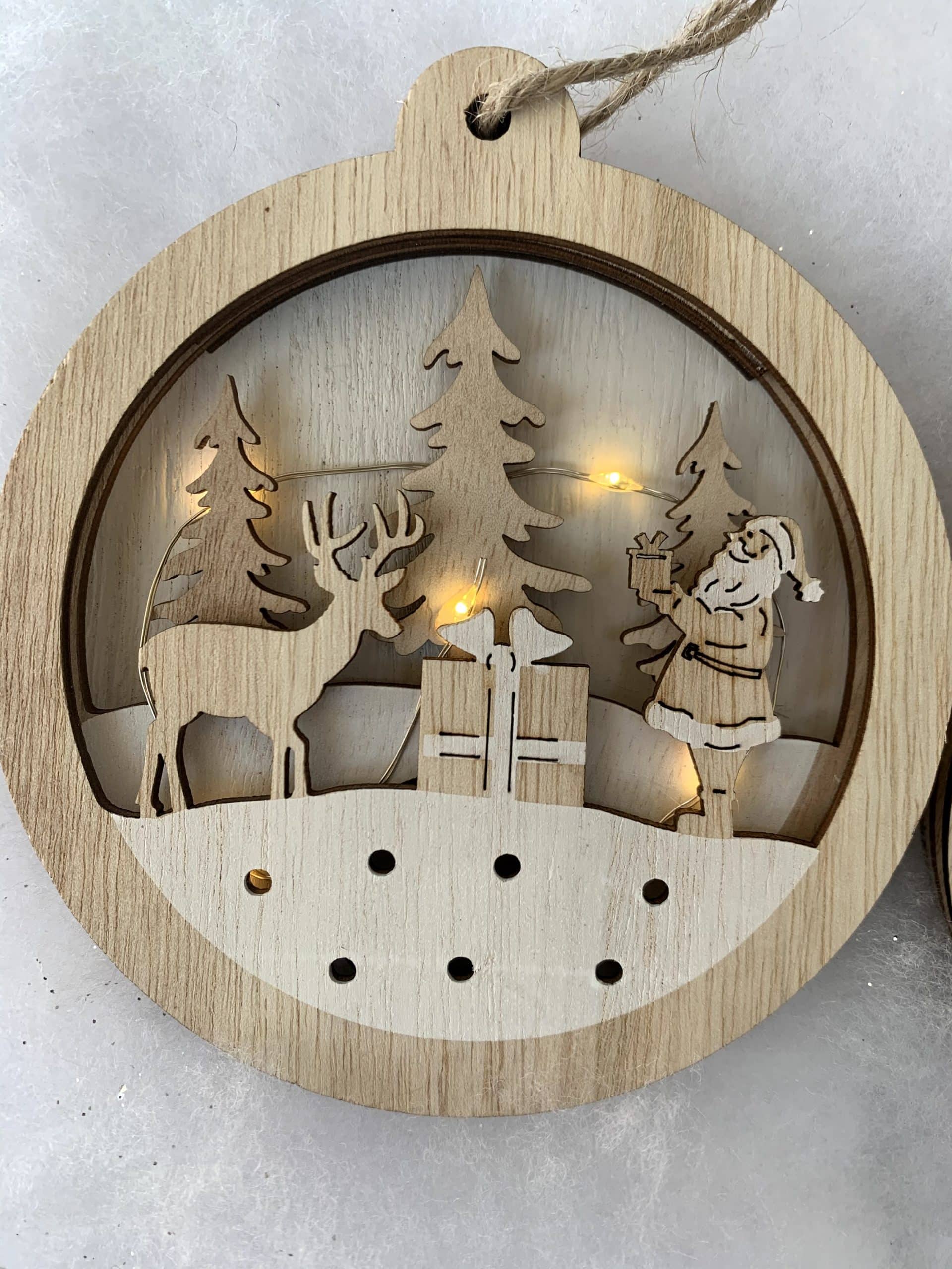 Light-up Wooden Scene